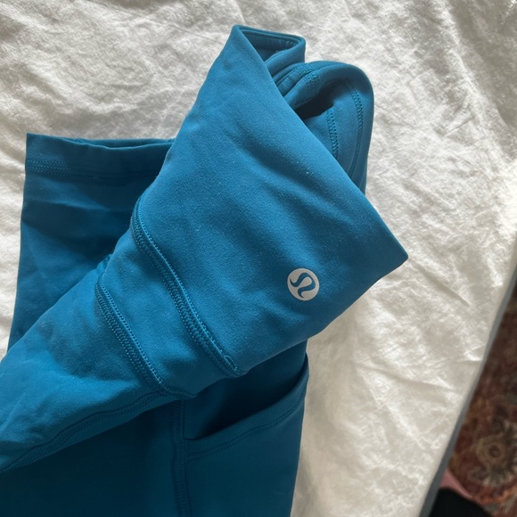 Invigorate 28 inseam - Picture 4 of 5